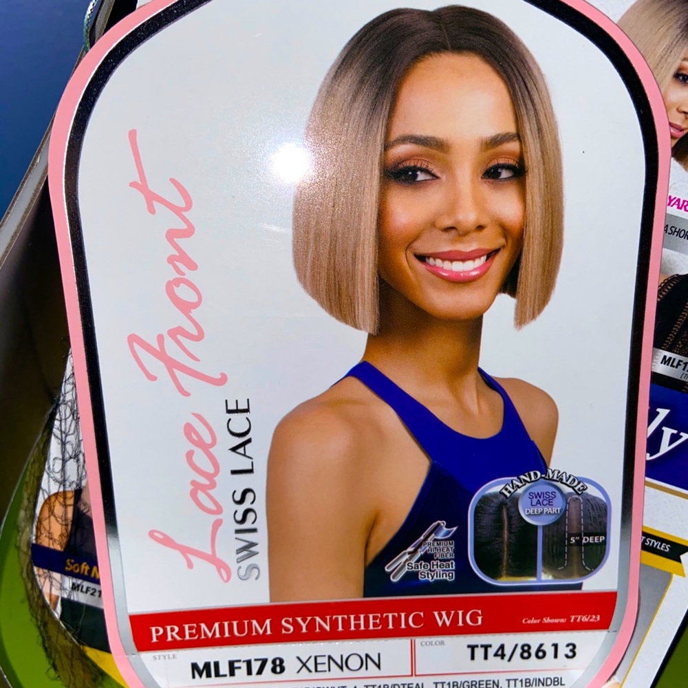 Bobbi Boss Lace Front Bob Wig